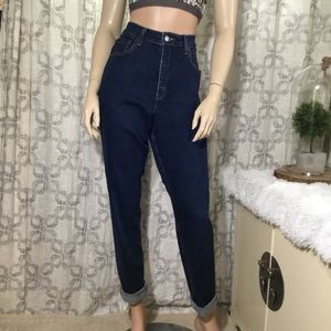 VTG levis  high waisted Mom jeans (E57🌺